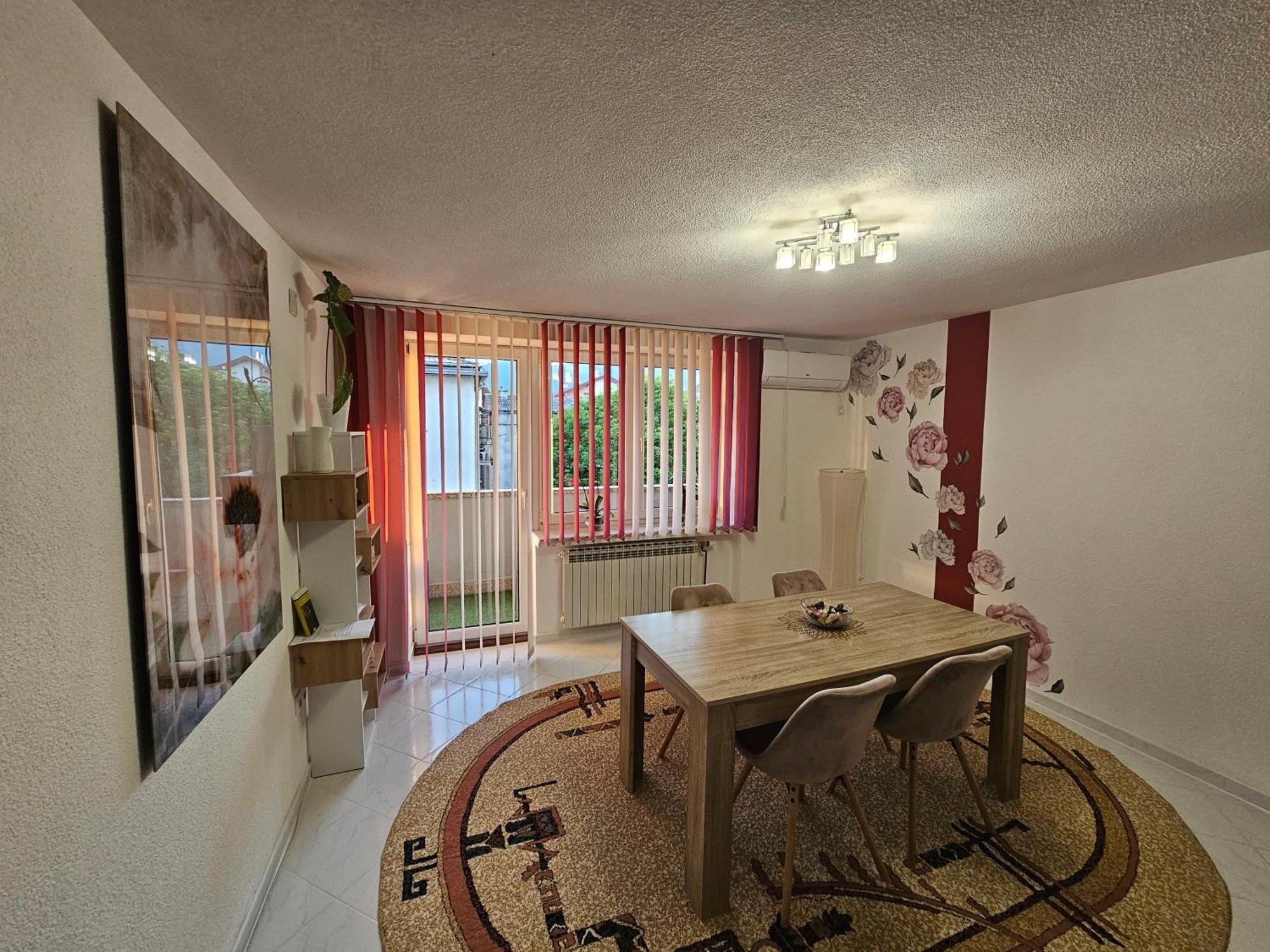 Loorus Apartment Bihac Exterior photo